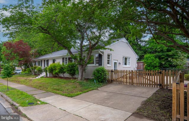 1321 DANDRIDGE STREET, Fredericksburg, VA 22401