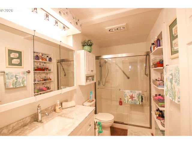 3210 MUNSEL LAKE Rd, Florence, OR 97439