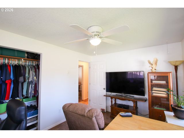 3210 MUNSEL LAKE Rd, Florence, OR 97439