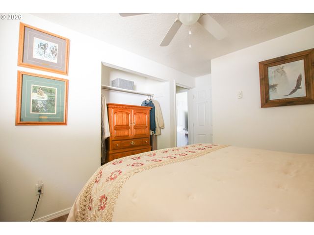 3210 MUNSEL LAKE Rd, Florence, OR 97439