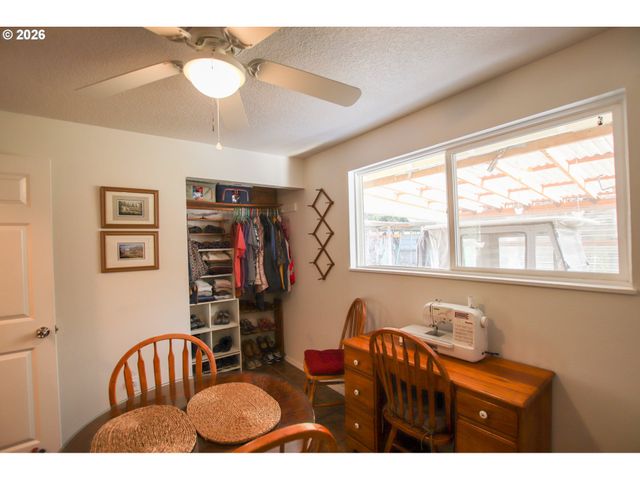 3210 MUNSEL LAKE Rd, Florence, OR 97439