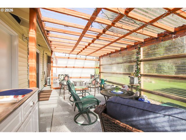 3210 MUNSEL LAKE Rd, Florence, OR 97439