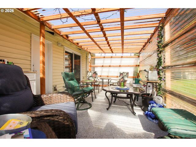 3210 MUNSEL LAKE Rd, Florence, OR 97439