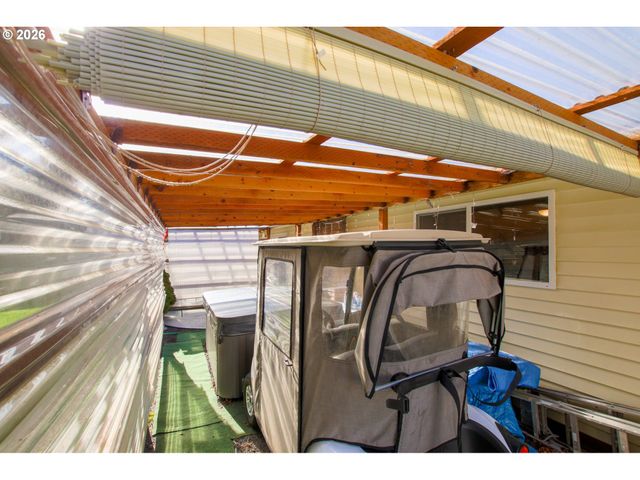 3210 MUNSEL LAKE Rd, Florence, OR 97439