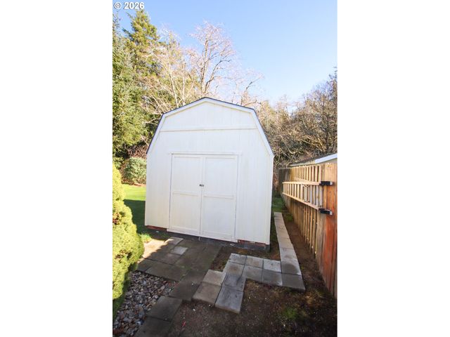 3210 MUNSEL LAKE Rd, Florence, OR 97439