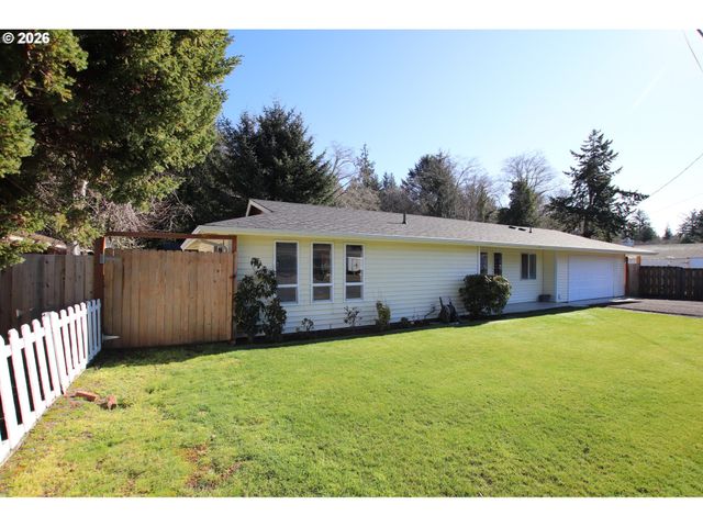 3210 MUNSEL LAKE Rd, Florence, OR 97439