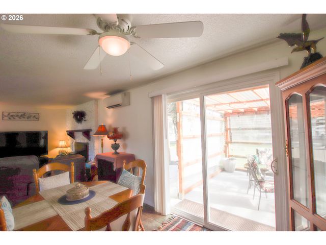 3210 MUNSEL LAKE Rd, Florence, OR 97439