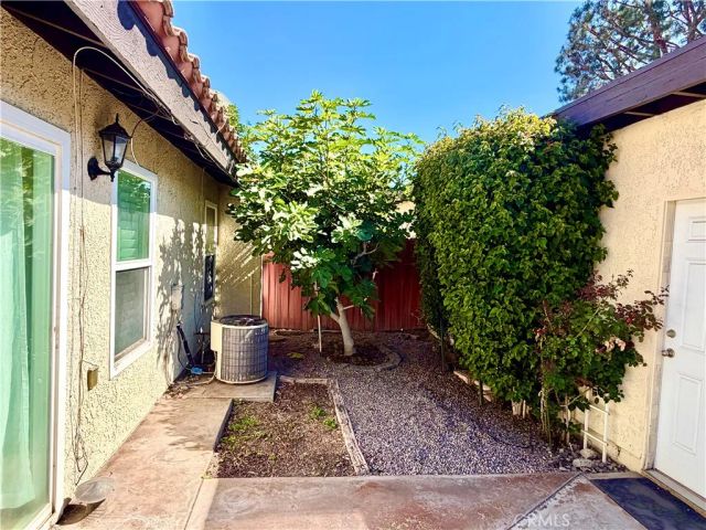 10717 Mountain View, Loma Linda, CA 92354