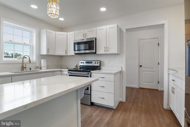 309 RIVIERA ST, Mount Wolf, PA 17347