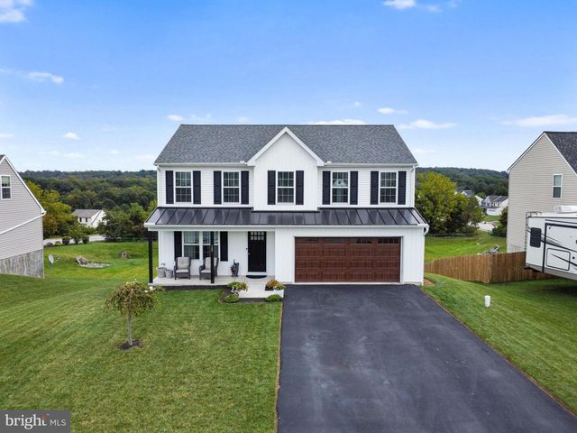 309 RIVIERA ST, Mount Wolf, PA 17347