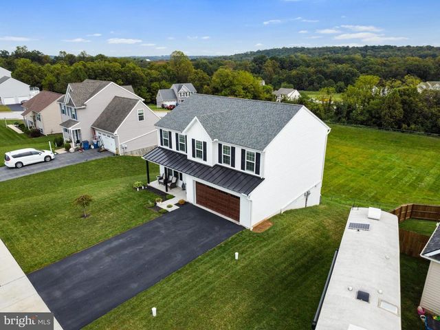 309 RIVIERA ST, Mount Wolf, PA 17347