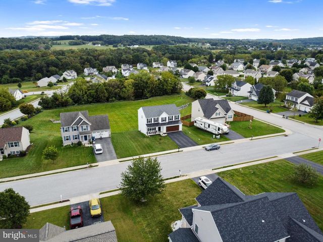 309 RIVIERA ST, Mount Wolf, PA 17347