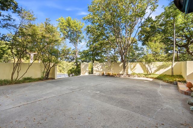 3606 Labrador, Grapevine, TX 76051