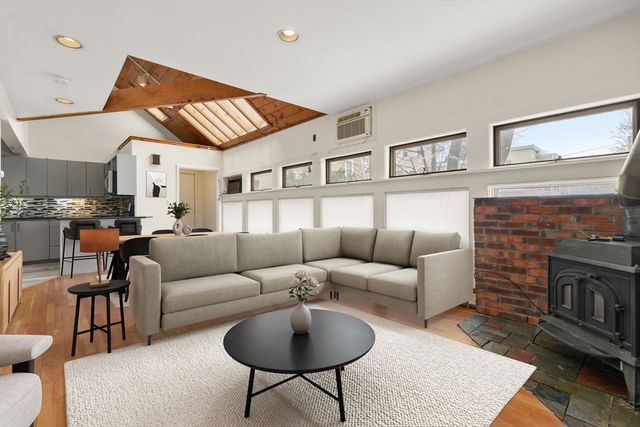 108 Clay St, Cambridge, MA 02140