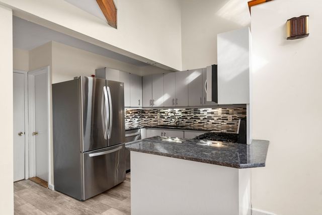 108 Clay St, Cambridge, MA 02140