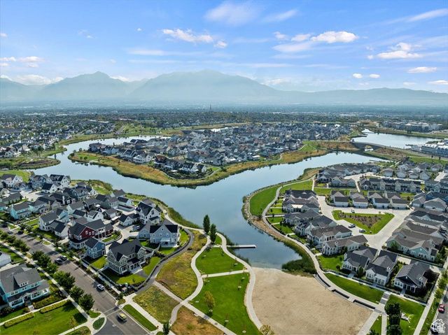 4667 W ISLA DAYBREAK RD, South Jordan, UT 84009