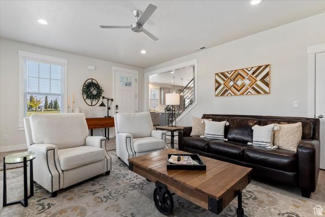 4667 W ISLA DAYBREAK RD, South Jordan, UT 84009