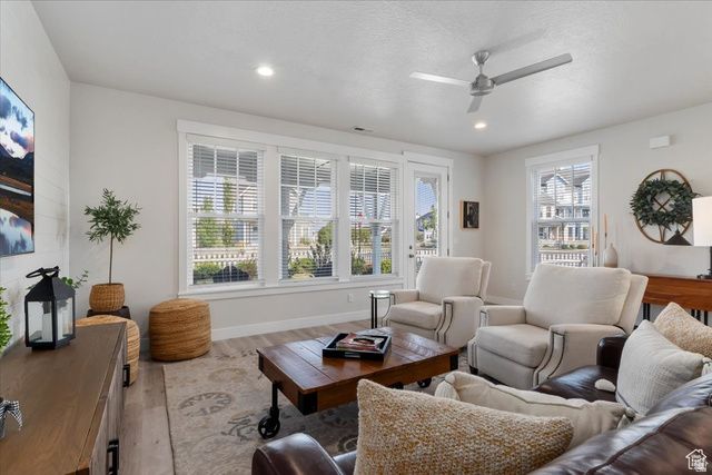 4667 W ISLA DAYBREAK RD, South Jordan, UT 84009