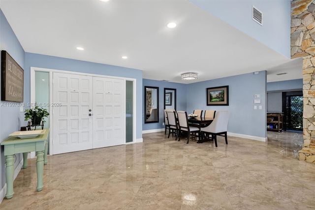 8860 SW 49th Ct, Cooper City, FL 33328