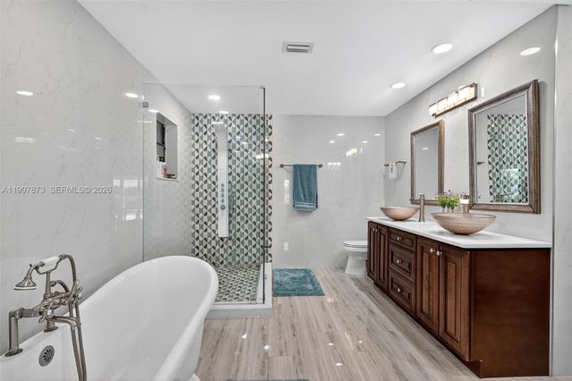 8860 SW 49th Ct, Cooper City, FL 33328