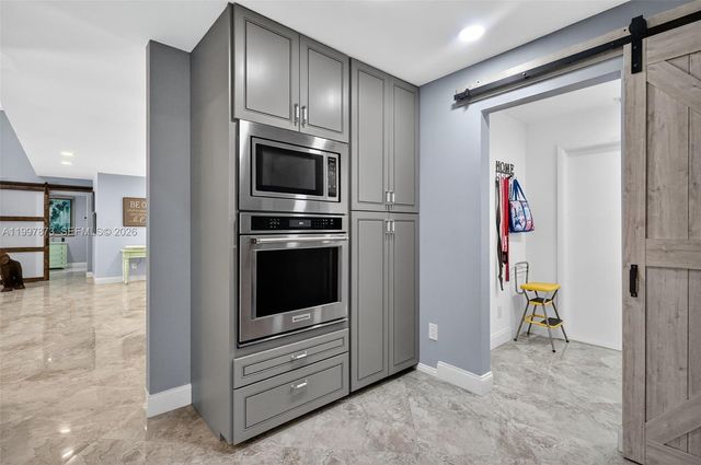 8860 SW 49th Ct, Cooper City, FL 33328