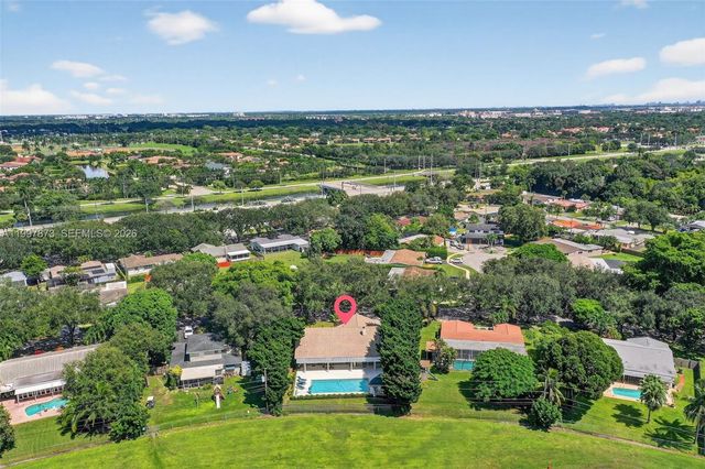 8860 SW 49th Ct, Cooper City, FL 33328