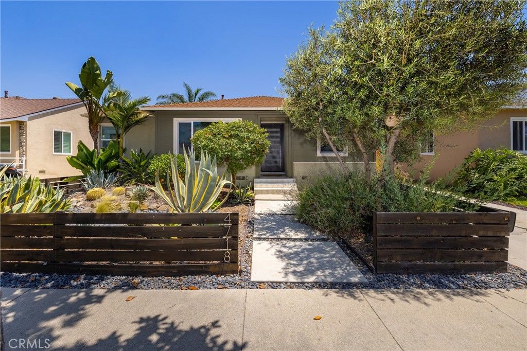 Image 1 of property listing at 4718 Vangold, Lakewood, CA 90712