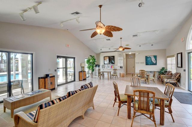 7777 Stirling Bridge Boulevard S, Delray Beach, FL 33446