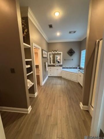 39331 Meadowbrook Ave, Prairieville, LA 70769