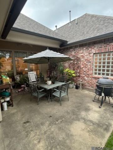 39331 Meadowbrook Ave, Prairieville, LA 70769