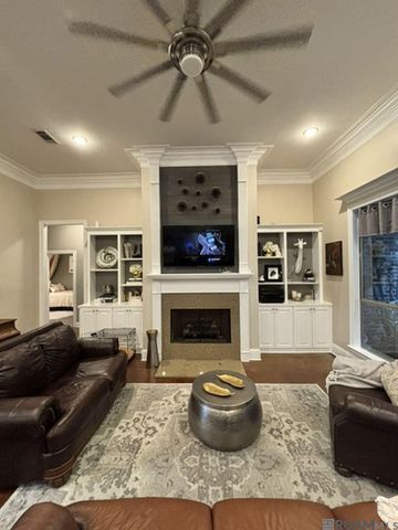 39331 Meadowbrook Ave, Prairieville, LA 70769