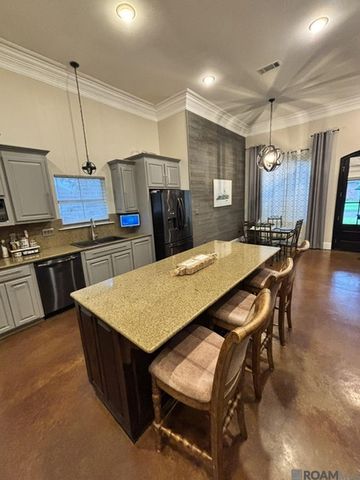39331 Meadowbrook Ave, Prairieville, LA 70769