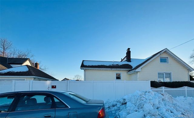 137-03 244th Street, Rosedale, NY 11422