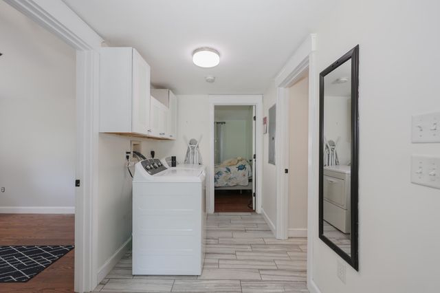 222 Hampstead Road, Derry, NH 03038