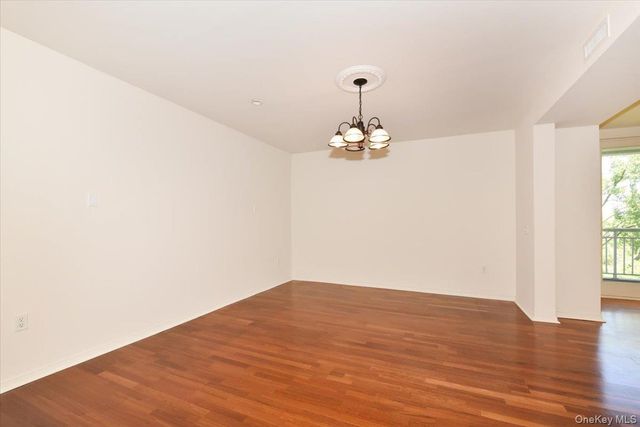 100 Harborview Drive 555, Port Washington, NY 11050