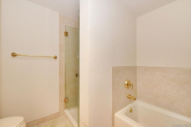 100 Harborview Drive 555, Port Washington, NY 11050