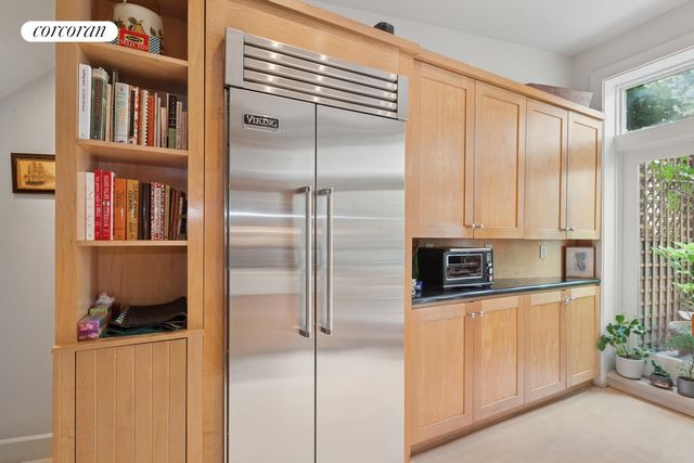 207 E 31ST Street, New York City, NY 10016