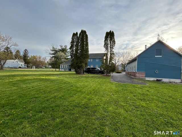 890 Daniels Farm Road, Trumbull, CT 06611