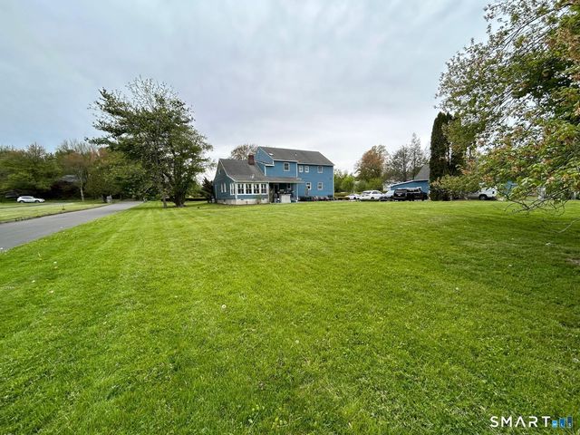 890 Daniels Farm Road, Trumbull, CT 06611