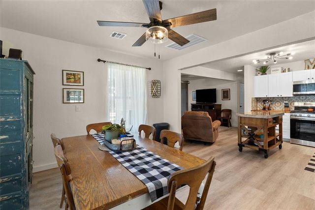 9025 Hollow Road, Newalla, OK 74857