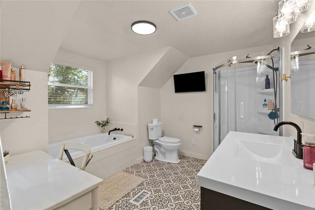 9025 Hollow Road, Newalla, OK 74857