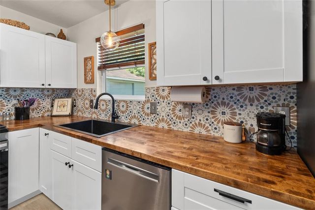 9025 Hollow Road, Newalla, OK 74857