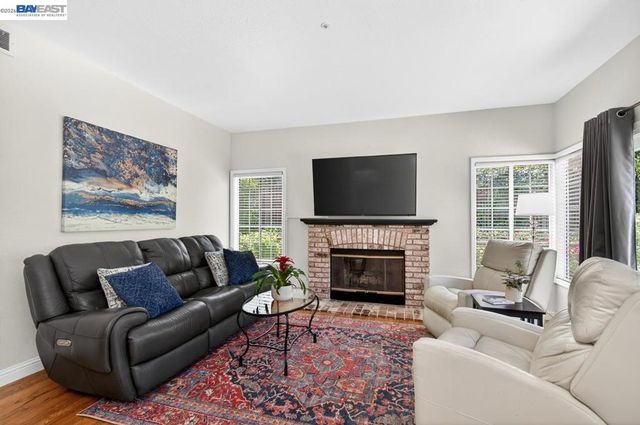 620 Amberwood Way, Livermore, CA 94551