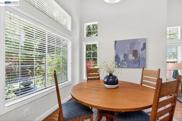620 Amberwood Way, Livermore, CA 94551