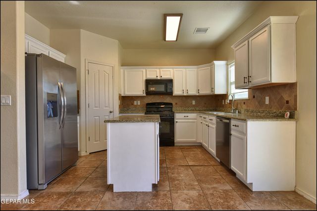 5024 COPPER RANCH Avenue, El Paso, TX 79934