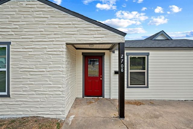 2708 Burchill Road S, Fort Worth, TX 76105