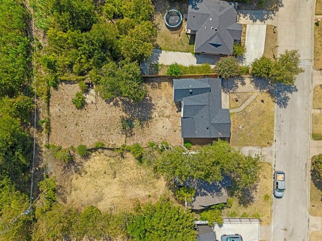 2708 Burchill Road S, Fort Worth, TX 76105