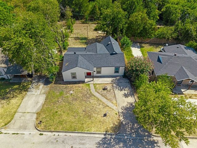 2708 Burchill Road S, Fort Worth, TX 76105