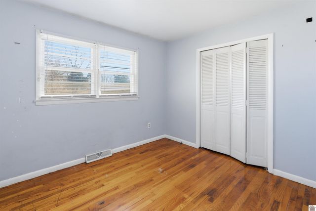 5045 Contest Road, Paducah, KY 42001