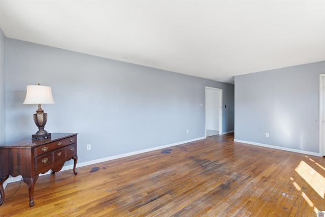 5045 Contest Road, Paducah, KY 42001